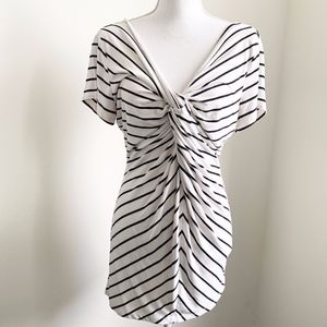 A Pea In The Pod Large Black White Striped Top